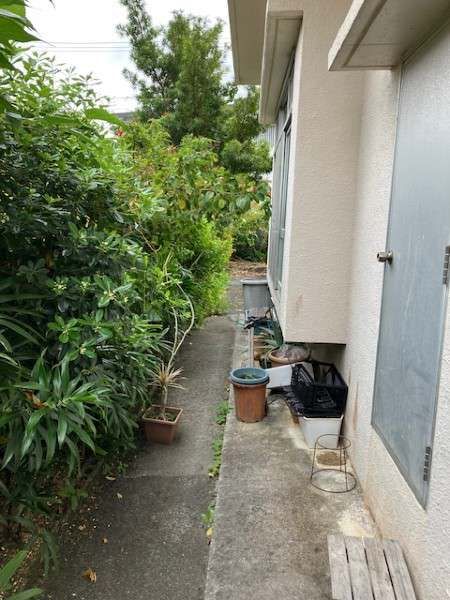 Highland House: 6DK RC Detached Home in Tomigusuku, Okinawa - Thumbnail 3