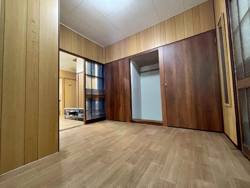 5LDK Detached House for Sale in Nishinari, Osaka - Near Hanazonocho Station - Thumbnail 4