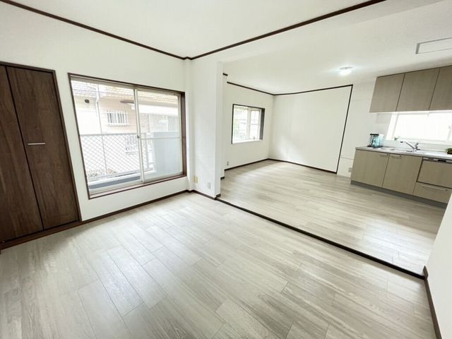 Osaka Tsurumi 3LDK Steel House with 2025 Renovation - Thumbnail 4