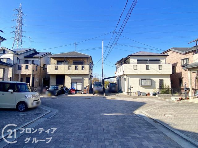 4LDK Detached House for Sale in Sakai, Osaka - All-Electric & Renovated - Thumbnail 2