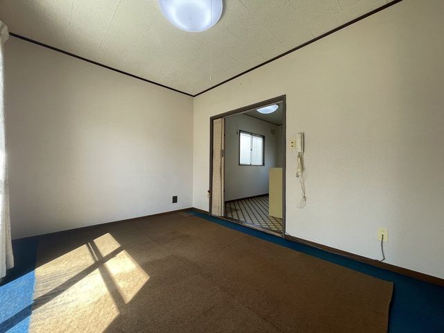 4-Bedroom House with Large Garden in Kawachinagano, Osaka - Thumbnail 4