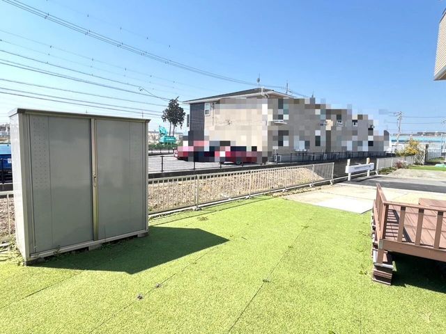 4LDK Detached House in Suzuka with Solar Power and Corner Lot - Thumbnail 3
