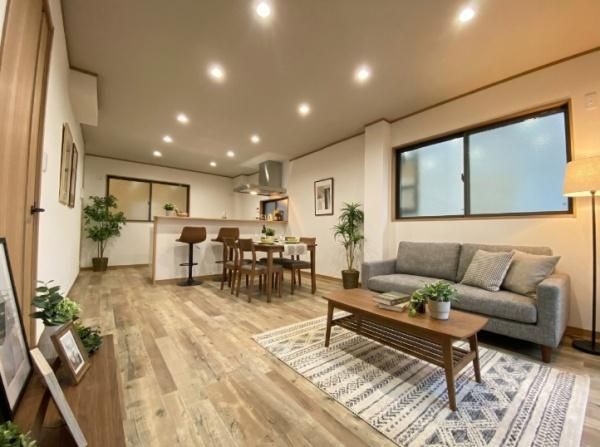 Renovated 4LDK House Near Sumiyoshi Taisha, Osaka - Thumbnail 3