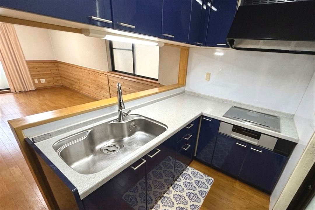 3LDK Detached House for Sale in Suita, Osaka - 2 Min Walk to Station - Thumbnail 4
