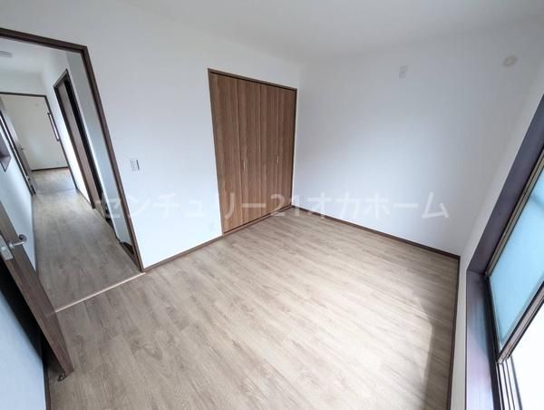 5LDK House for Sale in Moriguchi, Osaka - 120 sqm - Thumbnail 3