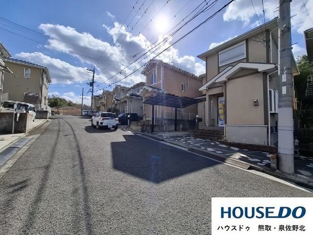 4LDK Detached House for Sale in Kumatori, Osaka - Thumbnail 2