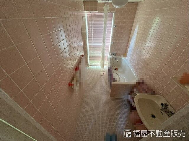 7LDK Mountain Villa in Kobe's Rokkō Resort Area with 5 Car Spaces - Thumbnail 4