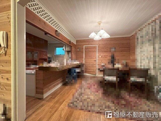 7LDK Mountain Villa in Kobe's Rokkō Resort Area with 5 Car Spaces - Image 1