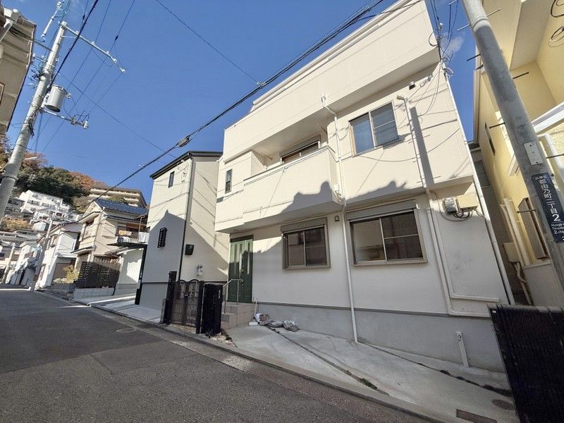 4LDK Detached House for Sale in Kobe Hyogo Ward - Thumbnail 2