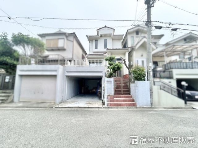 4LDK House for Sale in Habikino City, Osaka - 14 Min Walk to Kori Stn - Thumbnail 2