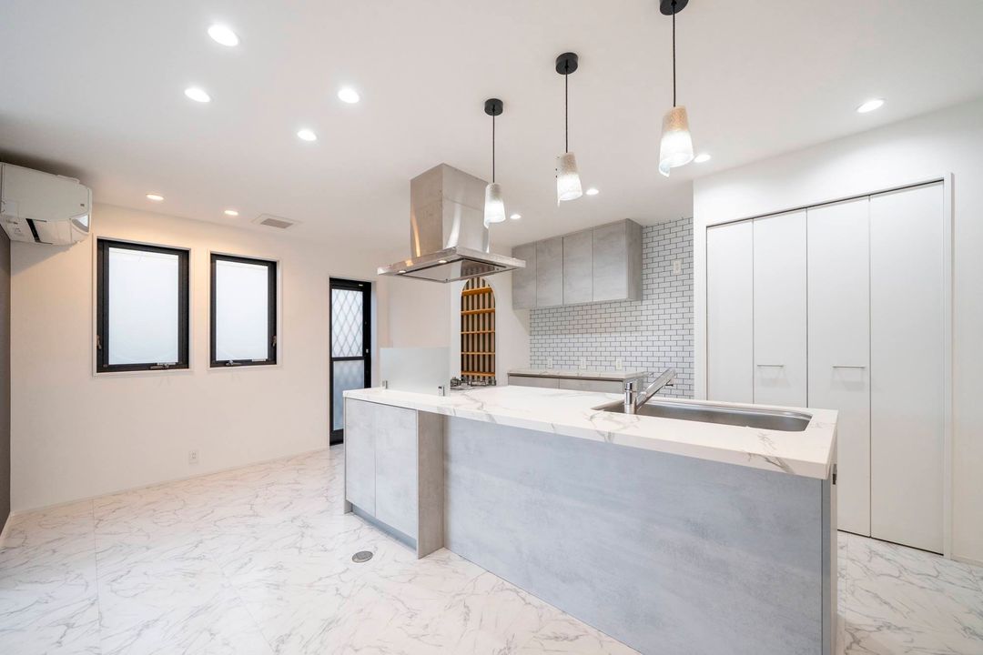 Spacious 3LDK Detached House for Sale in Kashiwara, Osaka - Thumbnail 3