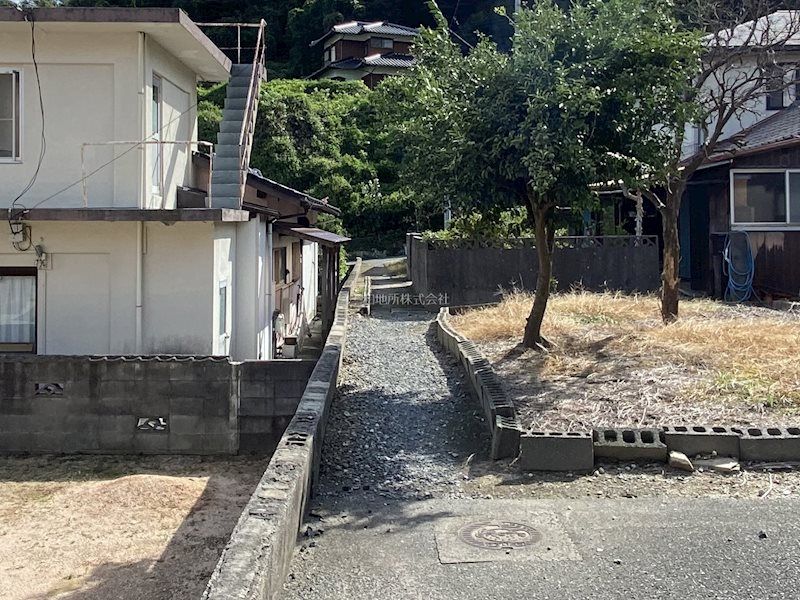 Spacious 4DK Single-Story House with Large Garden in Shimonoseki - Thumbnail 2