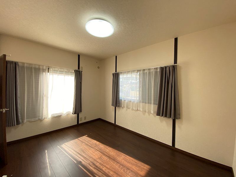 4LDK House in Shimonoseki with Recent Renovation and Sea View - Thumbnail 3