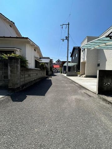2SLDK Detached House in Matsuyama with Carport | 2019 Build - Thumbnail 4