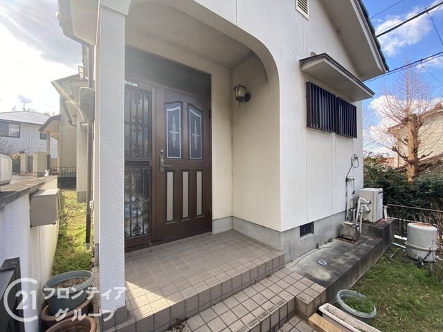 4LDK Detached House for Sale in Katano, Osaka - 5 Min Walk to Station - Thumbnail 4
