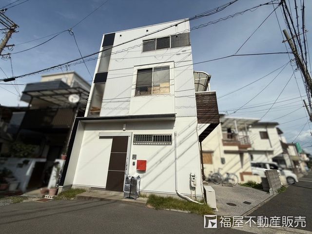 Modern 3LDK Designer House for Sale in Sakai, Osaka - Thumbnail 2