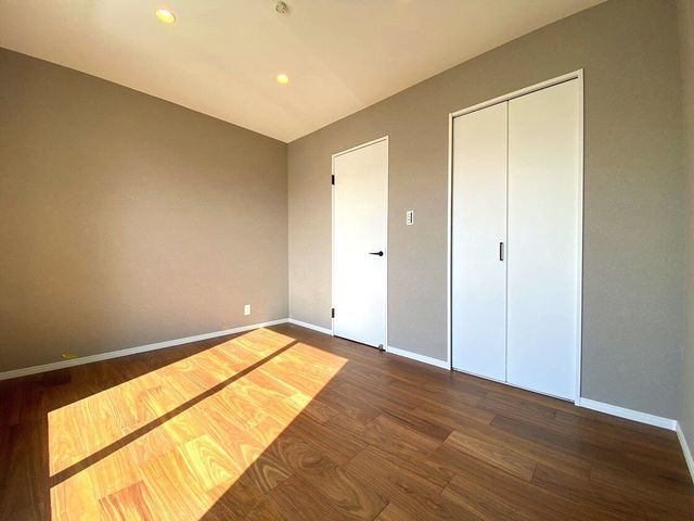 Renovated 3LDK House in Neyagawa, Osaka - Near Schools & Station - Thumbnail 4