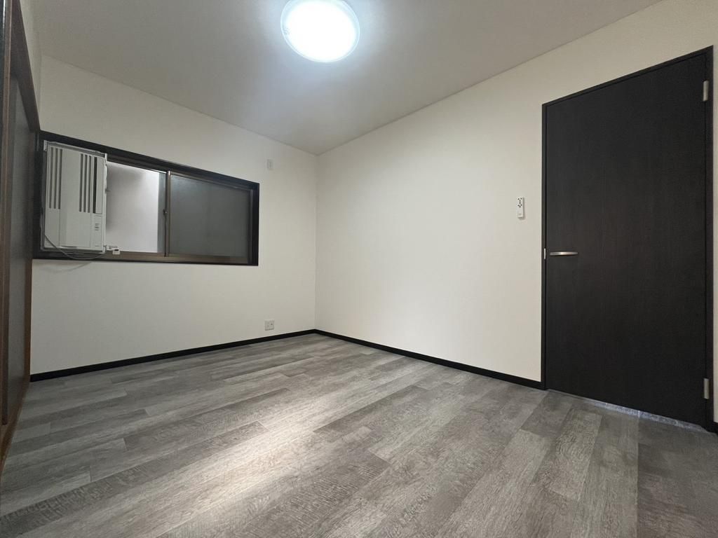 Renovated 3DK Detached House for Sale near Kintetsu Yao Station, Osaka - Thumbnail 3