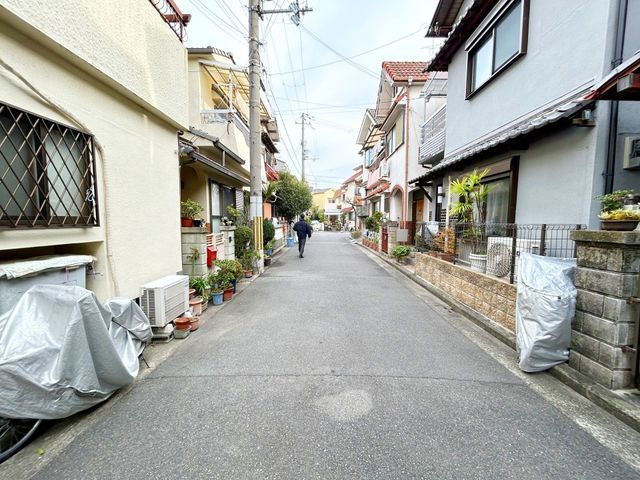 5DK Detached House for Sale in Sakai, Osaka - Quiet Residential Area - Thumbnail 3