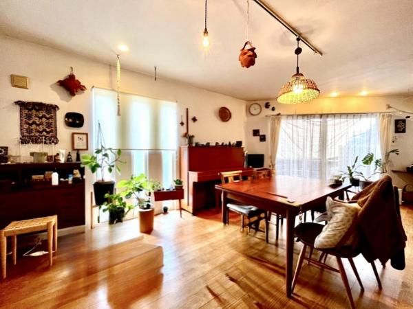 4LDK Detached House with Solar Panels and Large Garden in Kobe - Thumbnail 3