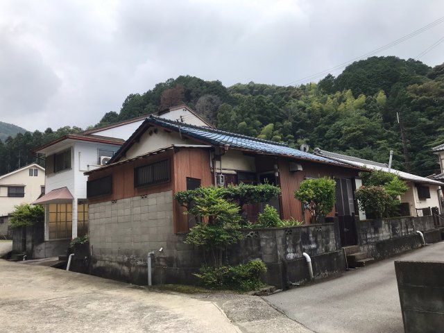 7DK House for Sale in Kainan, Wakayama - 120m2 - Thumbnail 3