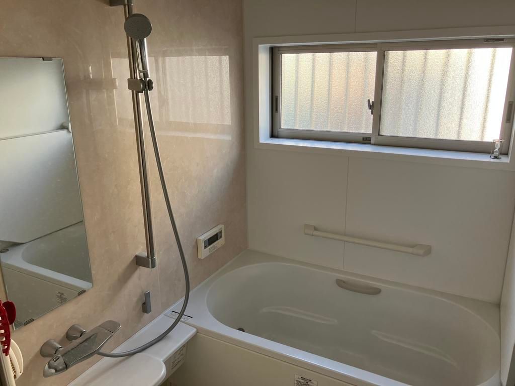 2LDK Renovated House for Sale in Wakayama City - Thumbnail 4