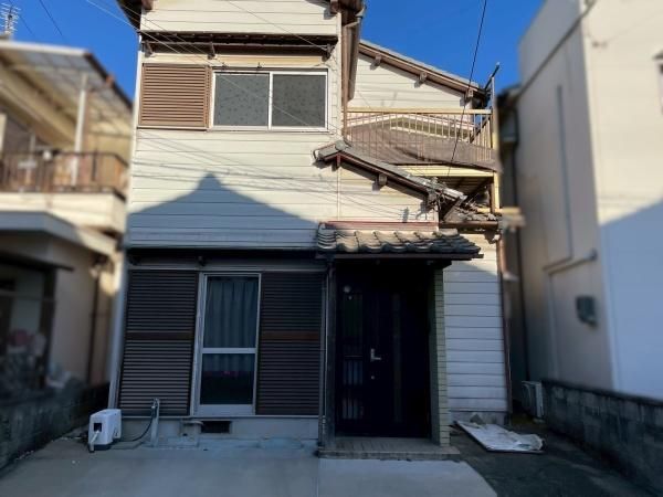 Renovated 4LDK House in Wakayama City, 70.02m² - Thumbnail 2