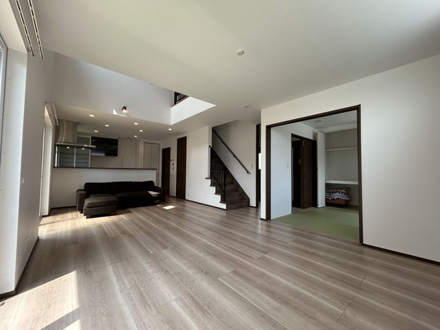 4LDK Detached House for Sale in Fujinokidai, Nara City - Thumbnail 3