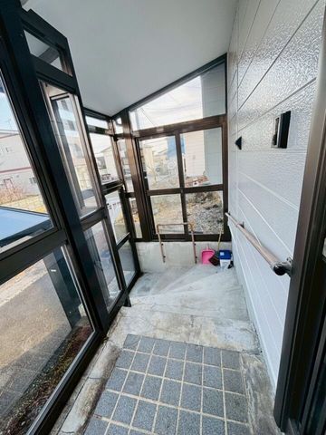 Renovated 5LDK House with Irori in Tomakomai, Hokkaido - Thumbnail 2