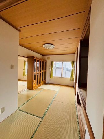 Renovated 5LDK House with Irori in Tomakomai, Hokkaido - Thumbnail 4
