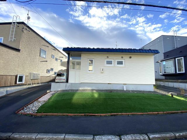 3SLDK House with Recent Renovations in Ebetsu, Hokkaido - Thumbnail 2