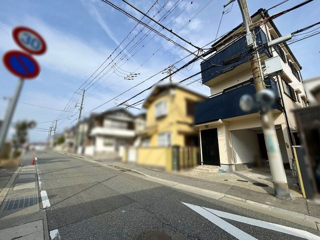2SLDK Detached House for Sale in Nishinomiya, Hyogo - Image 1