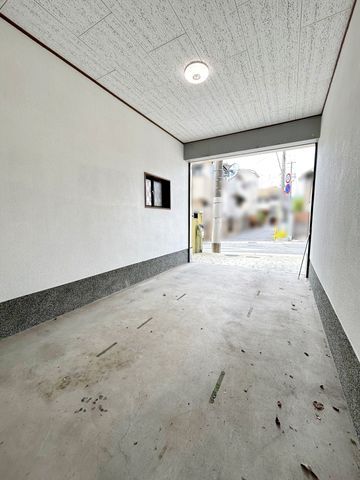 2SLDK Detached House for Sale in Nishinomiya, Hyogo - Thumbnail 2