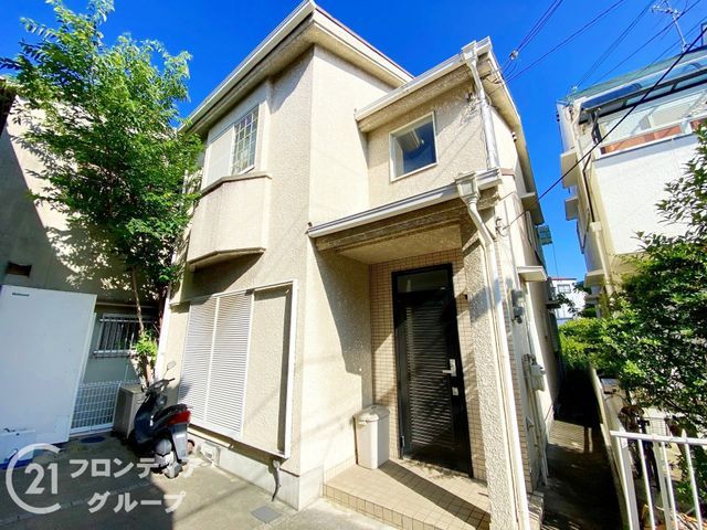 4LDK Wooden House for Sale in Sakai, Osaka - Spacious Family Home - Thumbnail 2