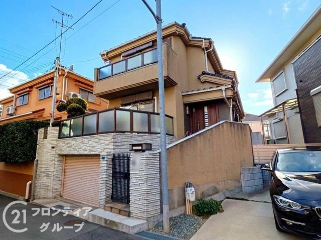 4LDK House for Sale in Kobe's Higashinada Ward | 125.5㎡ - Image 1