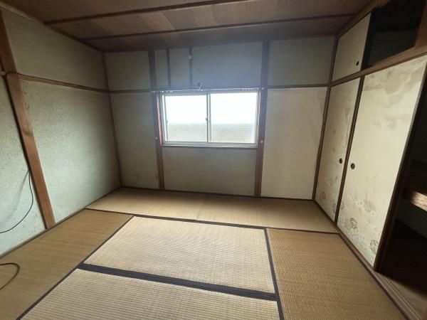 4DK Detached House for Sale in Higashi-Osaka, Osaka - Thumbnail 4