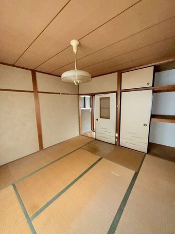 3DK Wooden House for Sale in Higashisumiyoshi, Osaka - Thumbnail 3