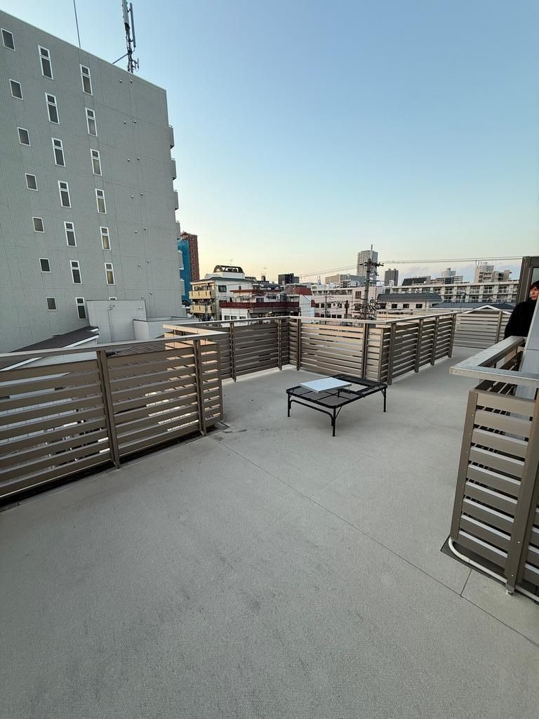 Modern 3SLDK House with Office & Rooftop Balcony in Miyakojima, Osaka - Thumbnail 2