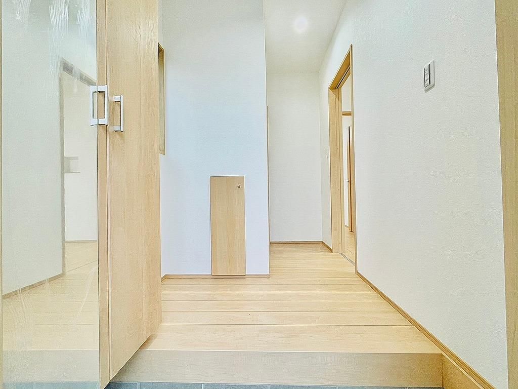 Modern 3LDK Single-Story House in Saeto, Miyazaki for Sale - Thumbnail 3