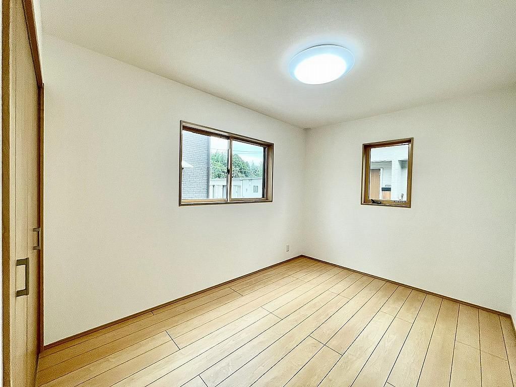 Modern 3LDK Single-Story House in Saeto, Miyazaki for Sale - Thumbnail 4