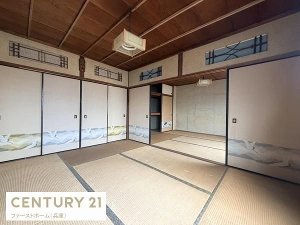 Spacious 5DK Retro House for Sale Near Shirahama-no-Miya Station, Himeji - Thumbnail 3