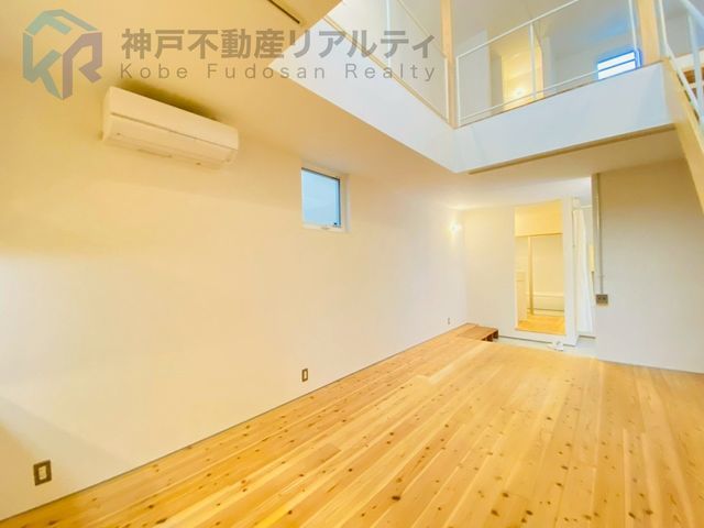2023 Built Modern House Near Suma Kaihin Koen Station, Kobe - Thumbnail 4