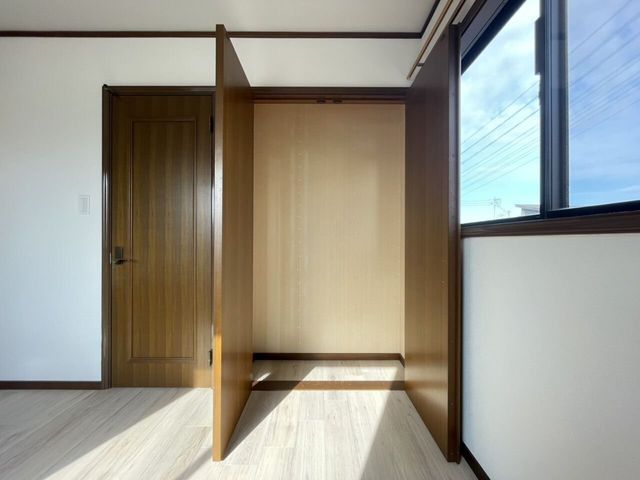 5LDK House for Sale in Asahi-cho, Mie Prefecture - 144 sqm - Thumbnail 4