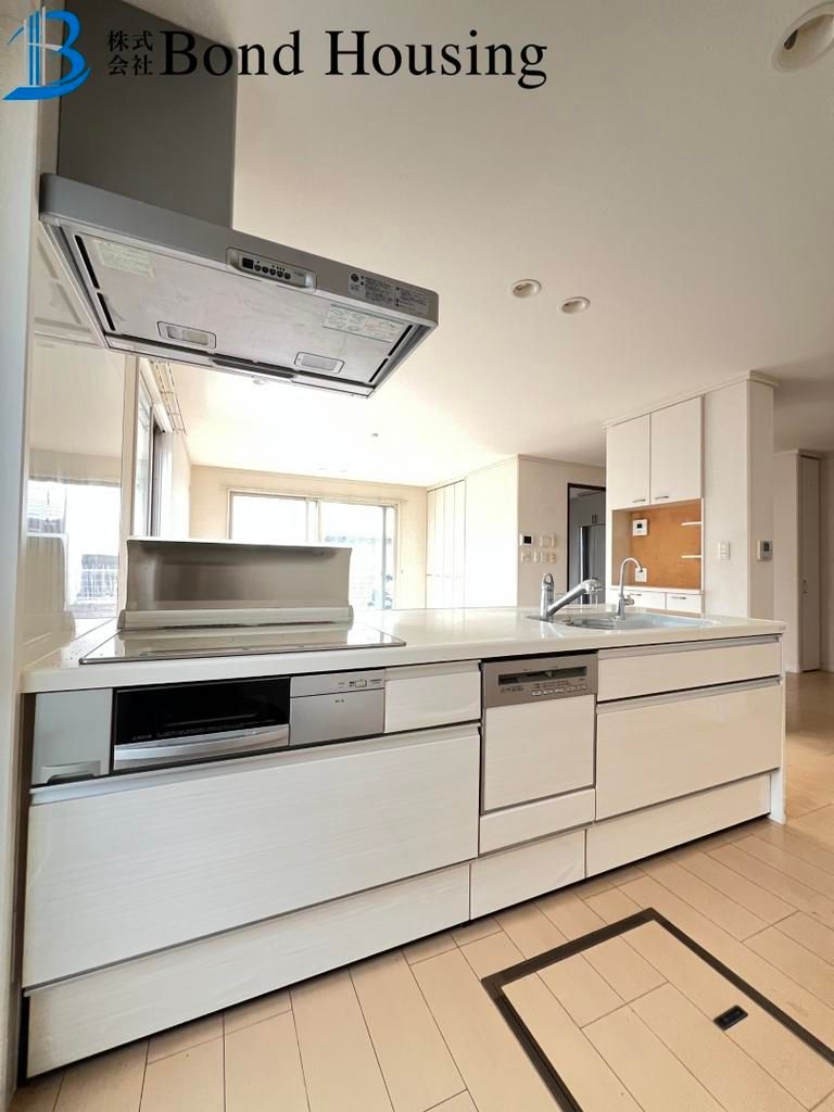 Sekisui Heim 3SLDK House for Sale in Inami, Hyogo - Thumbnail 3