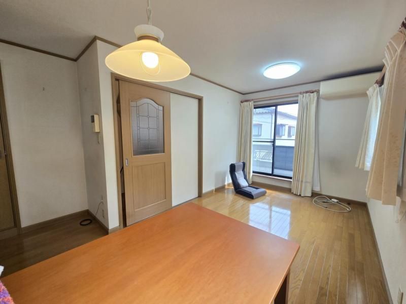 4LDK Detached House for Sale in Moriguchi, Osaka - 13 Min Walk to Kayashima Station - Thumbnail 3