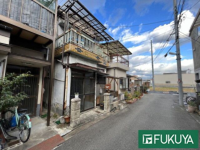 4K Vacant House for Sale in Matsubara, Osaka - 330万円 - Thumbnail 3