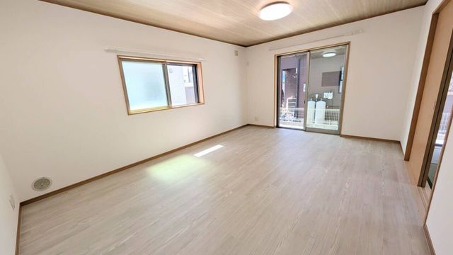 4LDK House for Sale Near Hojocho Station in Kasai City - Thumbnail 3
