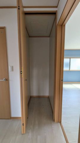 4LDK House for Sale Near Hojocho Station in Kasai City - Thumbnail 4