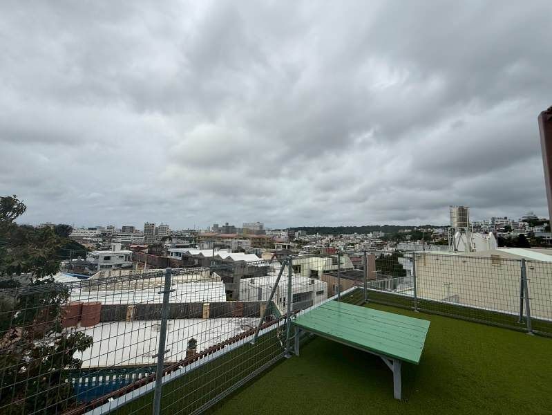 4LDK Detached House with Large Garden in Shuri, Naha - Thumbnail 2