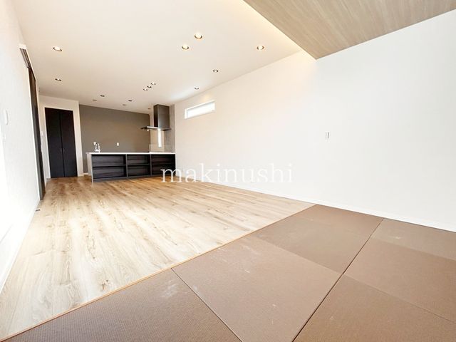 Newly Built 3LDK House for Sale in Matsubara, Osaka - Thumbnail 3